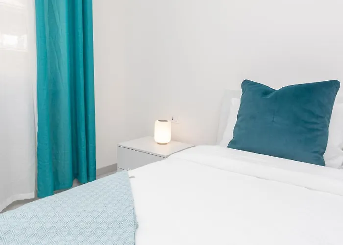 Sunny Apartment- Marco Celio Rufo - Metro A * Rom
