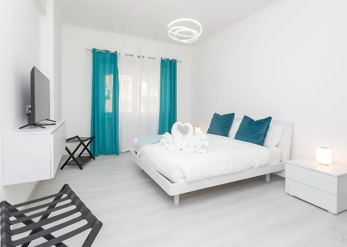 Sunny Apartment- Marco Celio Rufo - Metro A * Rom