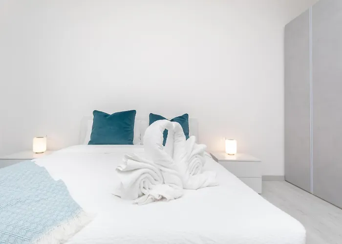 Sunny Apartment- Marco Celio Rufo - Metro A