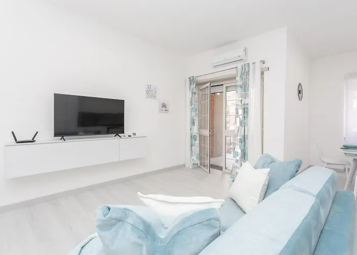 Sunny Apartment- Marco Celio Rufo - Metro A