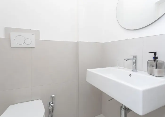 Sunny Apartment- Marco Celio Rufo - Metro A